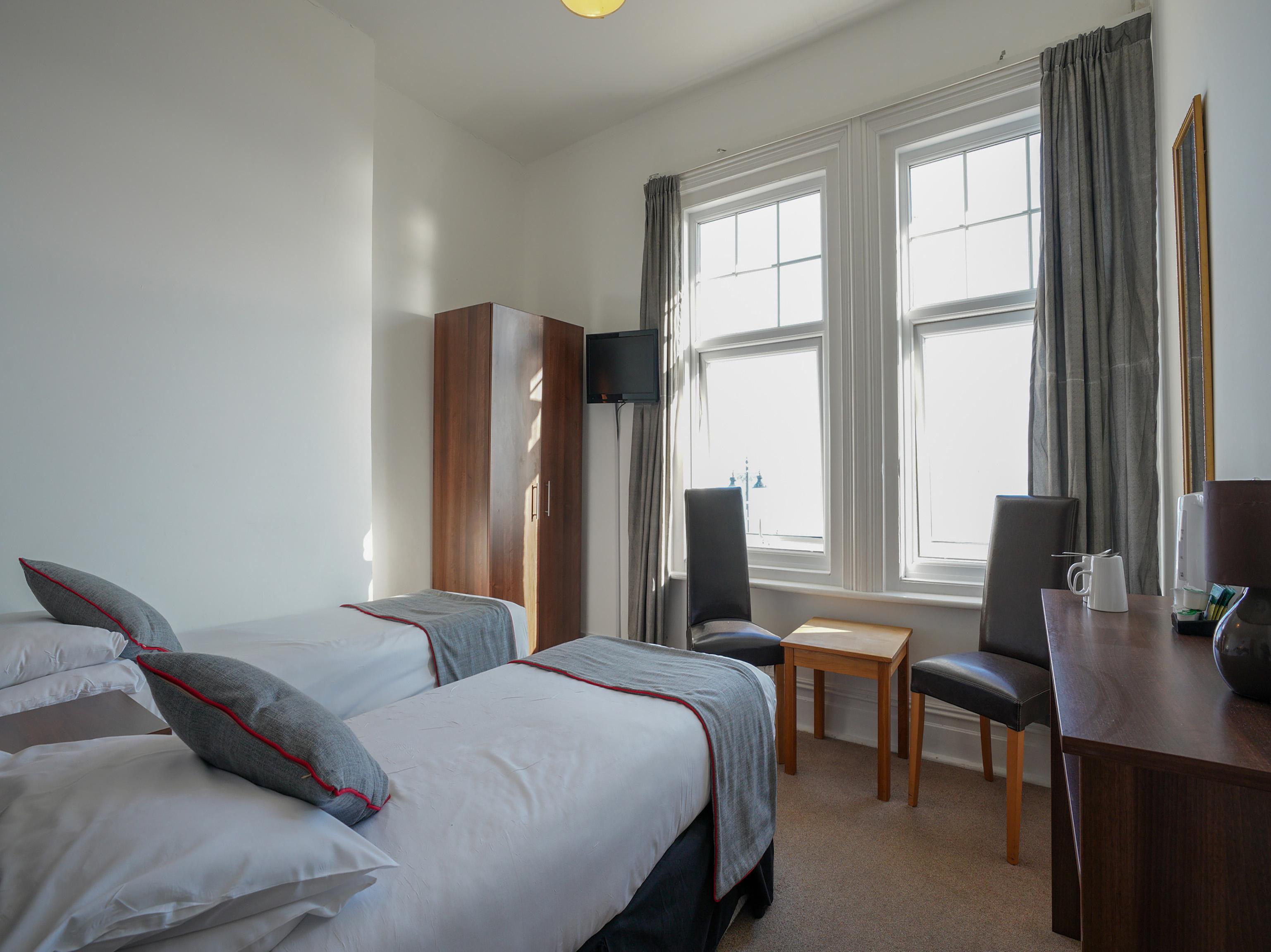 Oyo Shanklin Beach Hotel Buitenkant foto